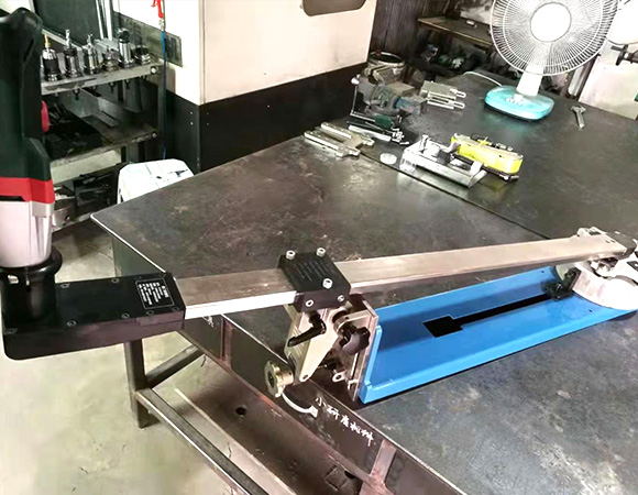 300型鏈條傳動(dòng)研磨機(jī)